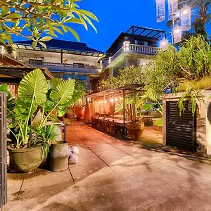 3* Hotel Lot 33 Boutique